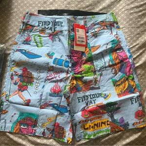 SIZE S Chinatown Market “Find Your Way” Shorts